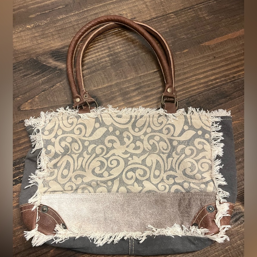 Myra bag